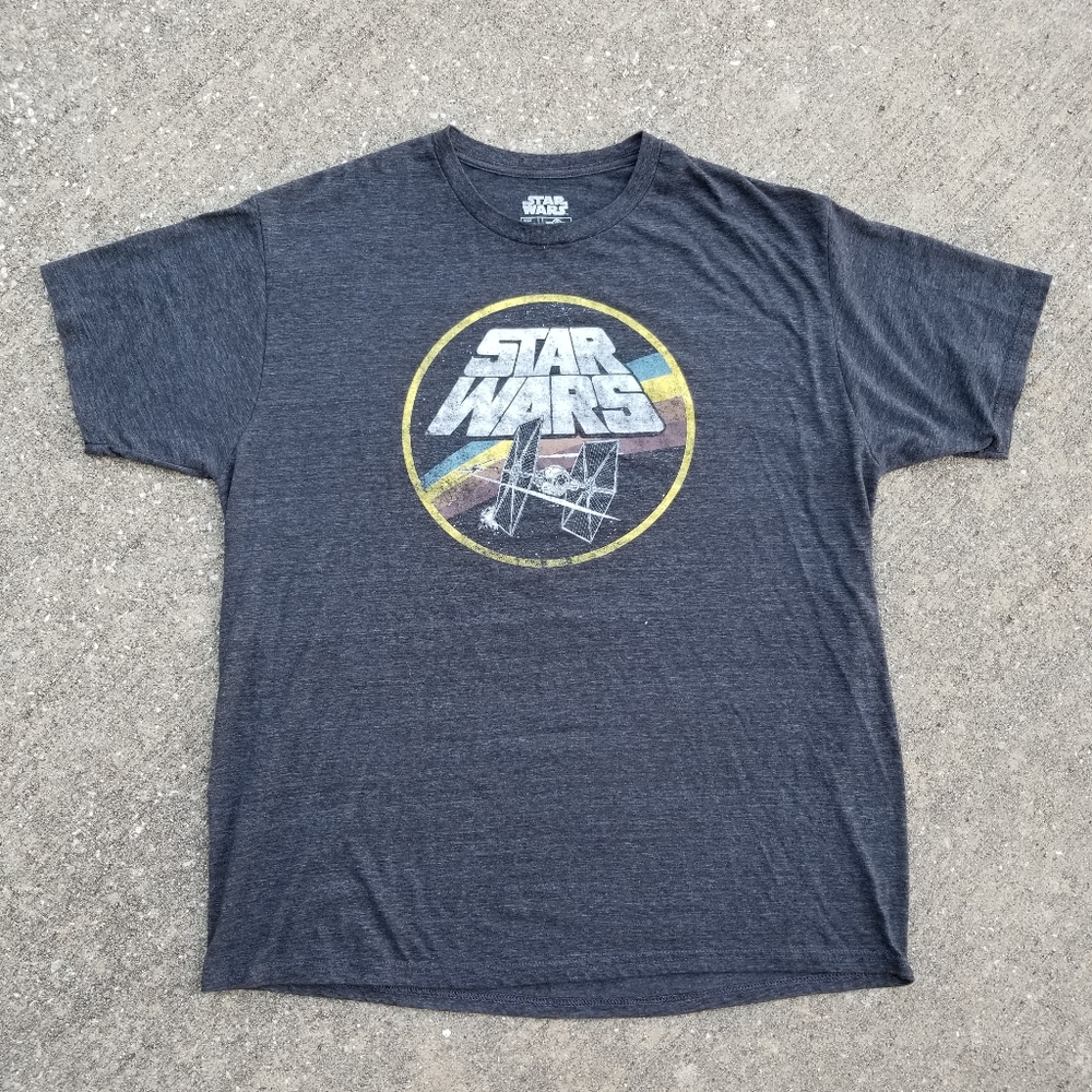 Official Star Wars Tie Fighter" t-shirt - medium